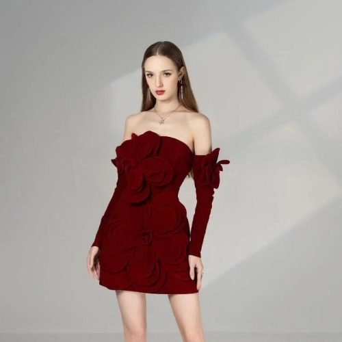 Happy Clothing - Amora A-Line Cold Shoulder Velvet Mini Dress