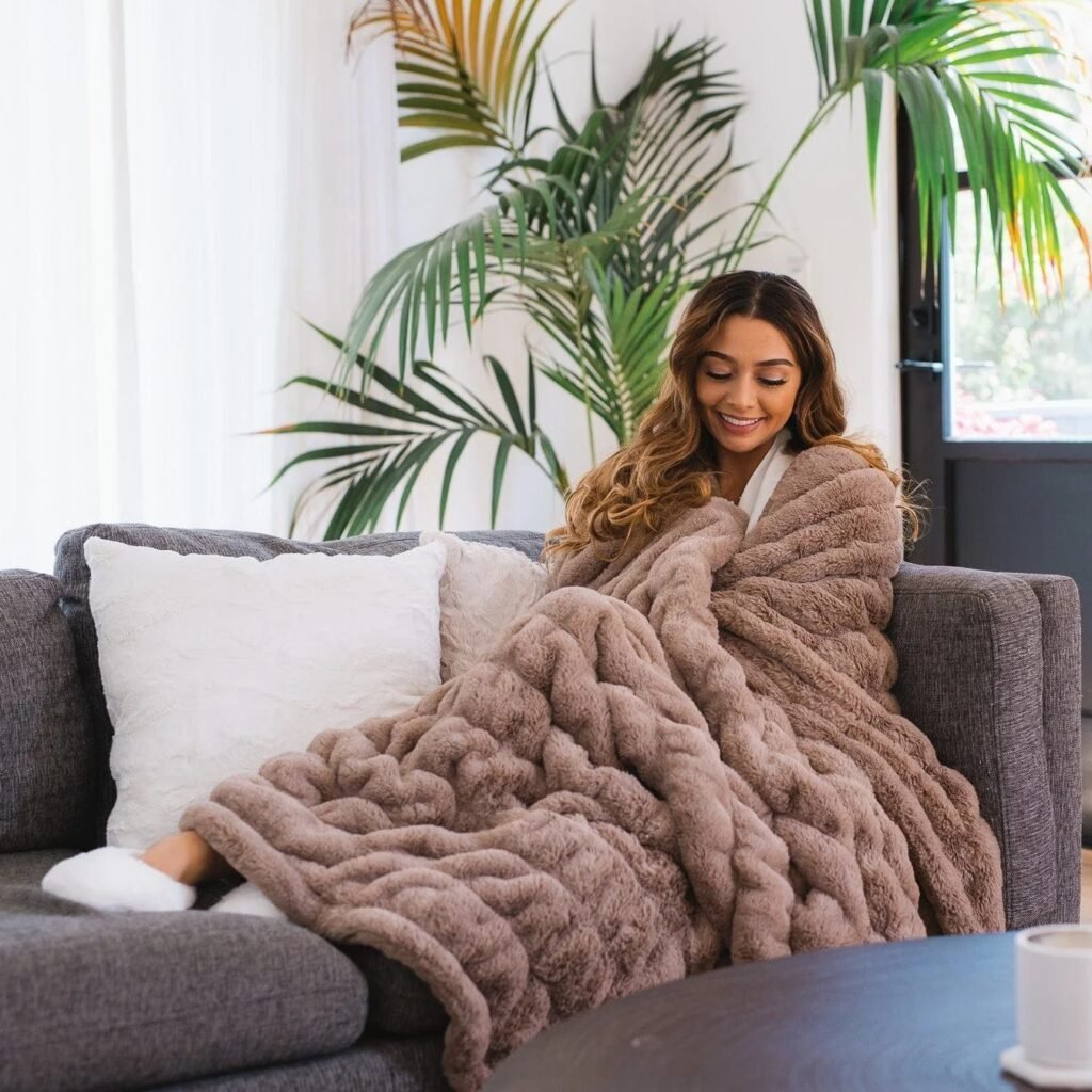 Mocha Cloud Throw
